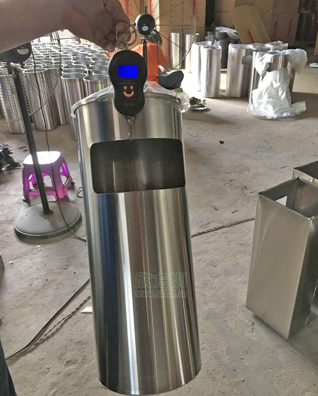 上海不銹鋼座地?zé)熁彝白愫裾娌膶?shí)料，確保質(zhì)量統(tǒng)一