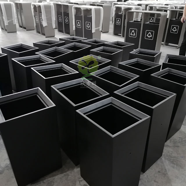 提升公共空間品質(zhì)，深圳金屬垃圾桶助你一臂之力